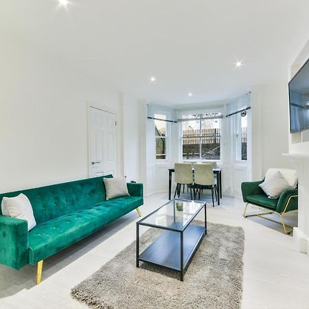Amazing 2 Bed Apartment Clapham North Londyn Zewnętrze zdjęcie